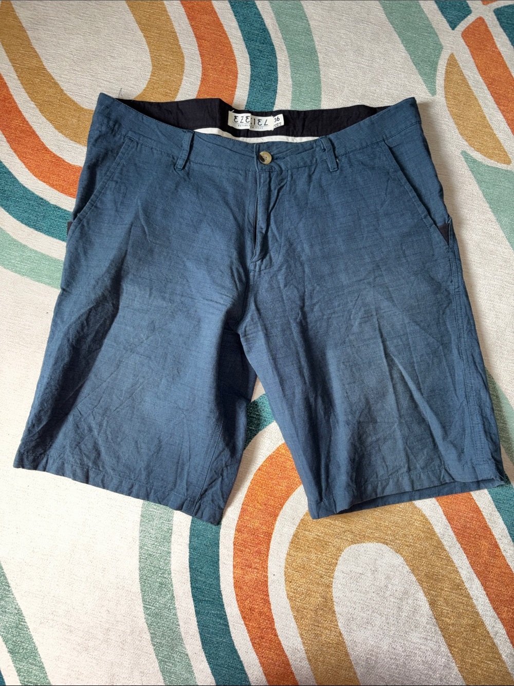 Ezekiel Men's Blue Flat-Front Casual Shorts